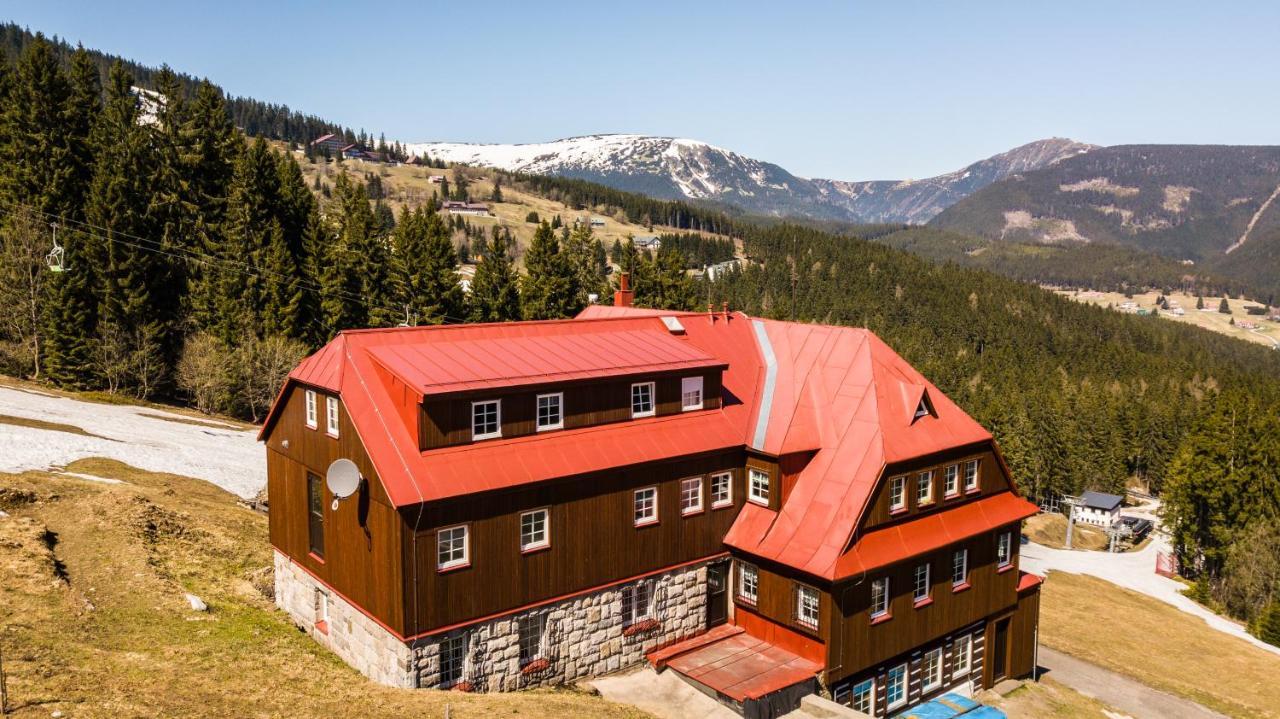 Capkova Chata Hotel Pec pod Sněžkou Kültér fotó