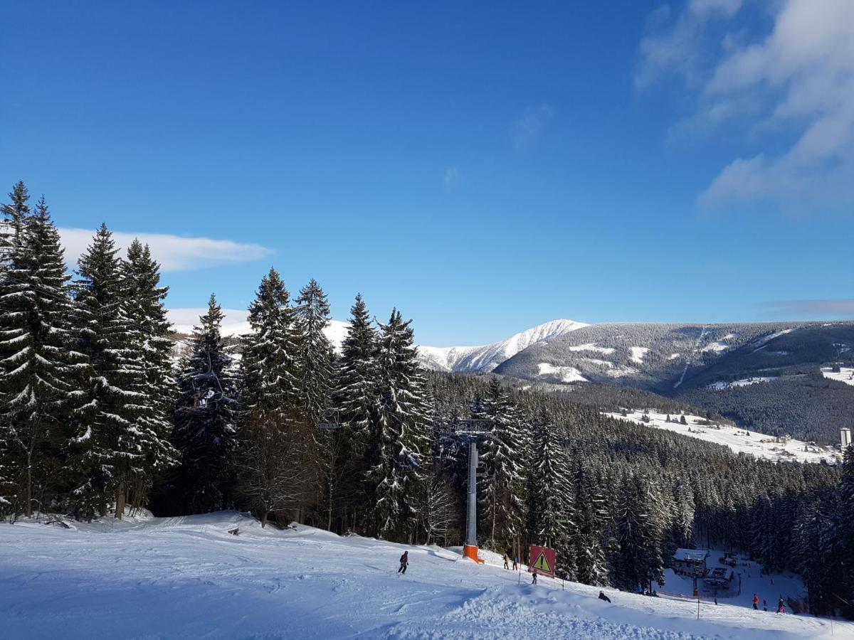 Capkova Chata Hotel Pec pod Sněžkou Kültér fotó